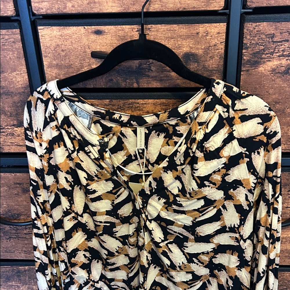 Soya Concept Black and Gold Abstract Blouse* - Picture 4 of 8